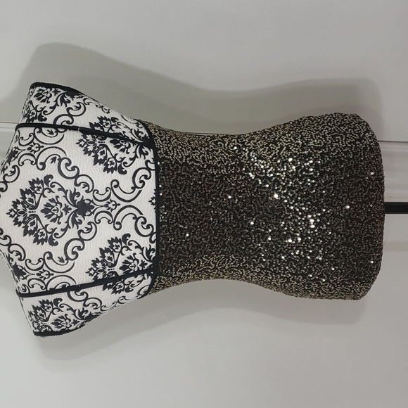 Express Gold and Black Sequin Camisole Tank Top - Picture 8 of 16